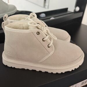 Ugg Neumel